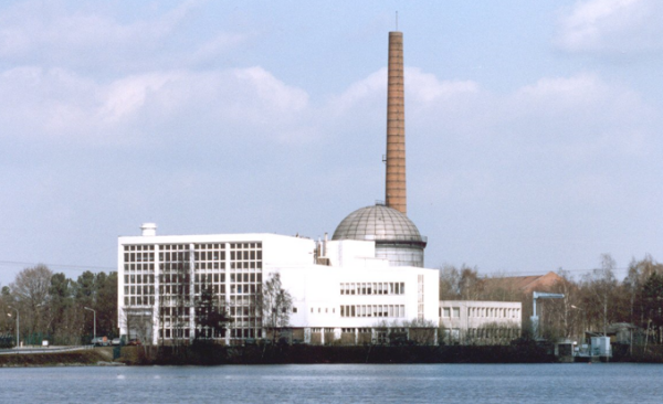 kerncentrale in Mol. Deze wordt ontmanteld door Interboring